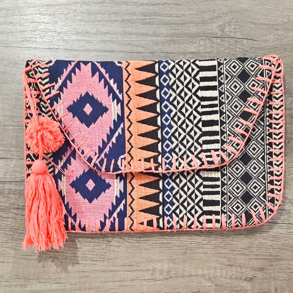 Geometric Patterned Clutch with Tassel